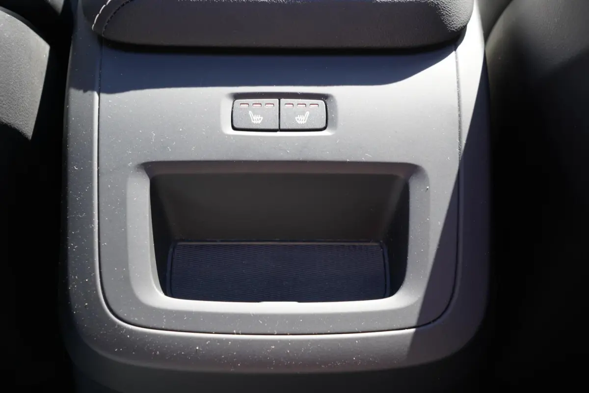 2.0 T6 Plug-in hybrid AWD Plus Dark Long Range | Harman Kardon | Elektrische verstelbare voorstoelen incl. geheugen | Adaptieve cruise control incl. BLIS | Stuurwielverwarming | Stoelverwarm