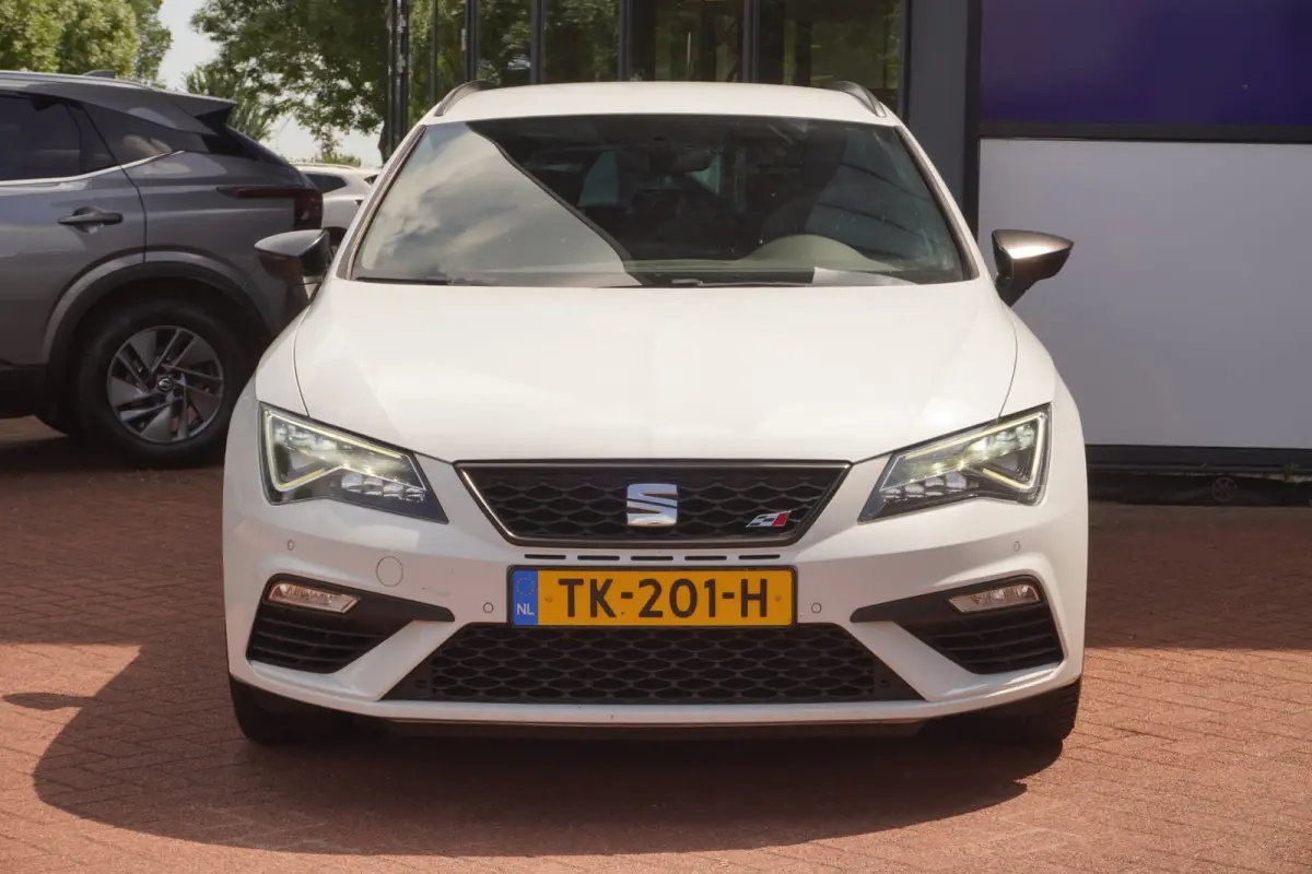 2.0 TSI CUPRA 300 / ORIG-NL / DCC / Virtual / Sfeerverlichting / ParelmoerWit / All-seasons / = ZOMER AKTIE !!