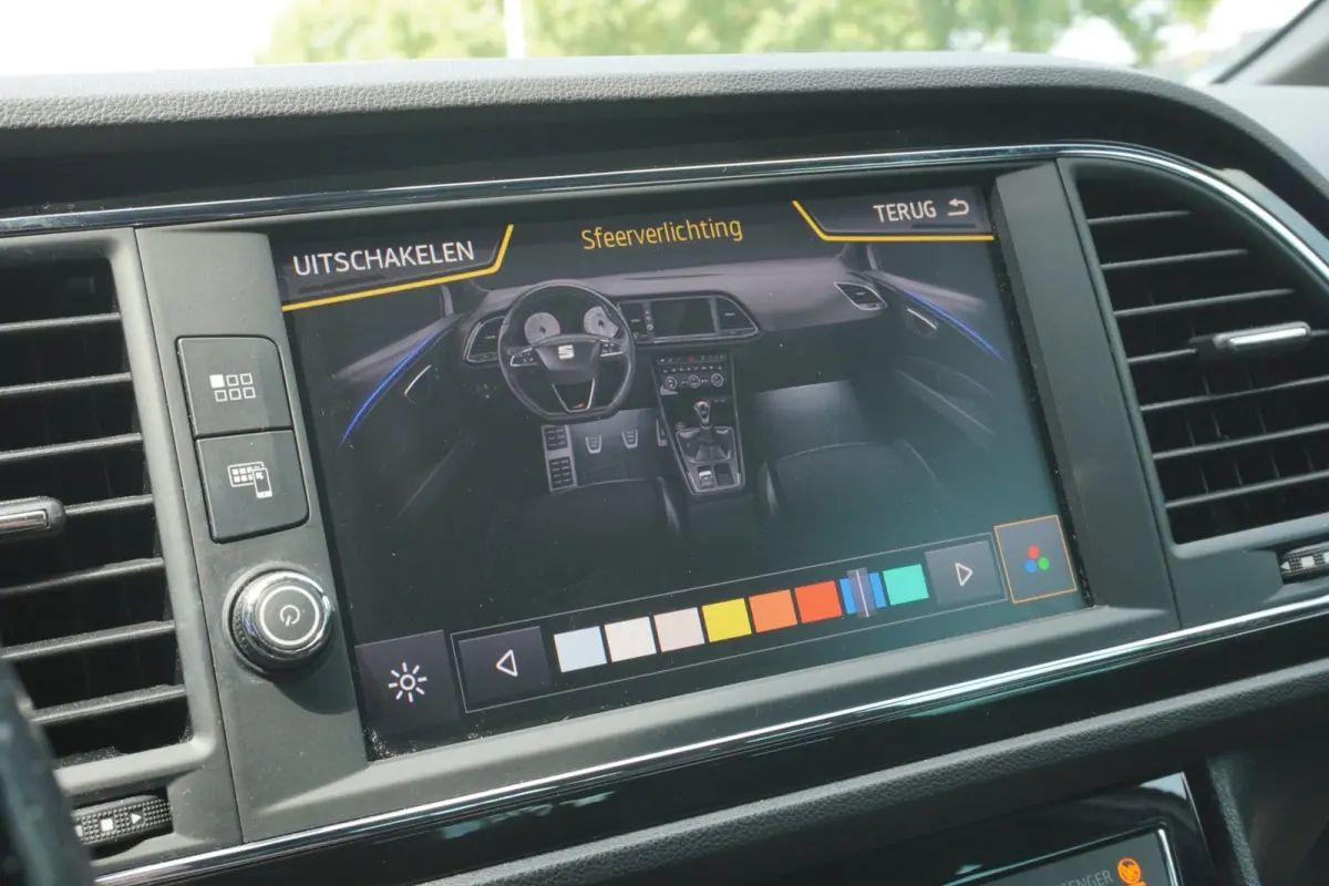 2.0 TSI CUPRA 300 / ORIG-NL / DCC / Virtual / Sfeerverlichting / ParelmoerWit / All-seasons / = ZOMER AKTIE !!