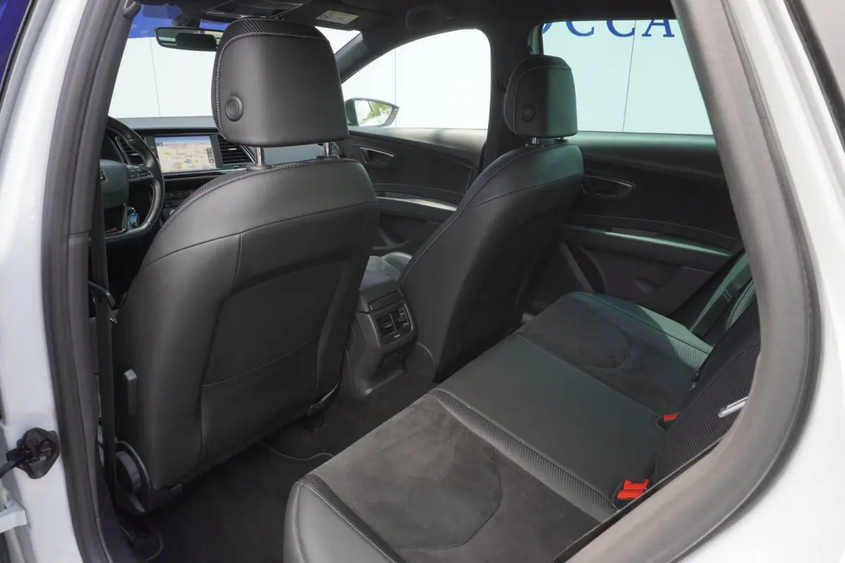 2.0 TSI CUPRA 300 / ORIG-NL / DCC / Virtual / Sfeerverlichting / ParelmoerWit / All-seasons / = ZOMER AKTIE !!