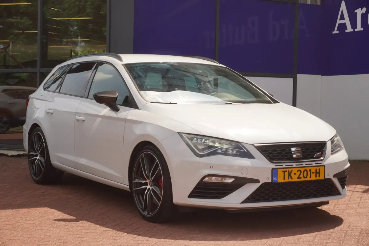 2.0 TSI CUPRA 300 / ORIG-NL / DCC / Virtual / Sfeerverlichting / ParelmoerWit / All-seasons / = ZOMER AKTIE !!