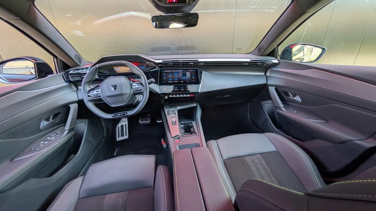 GT 54 kWh | Adaptive Cruise Control | 360° Camera | Stoelverwarming | Stoelmassage