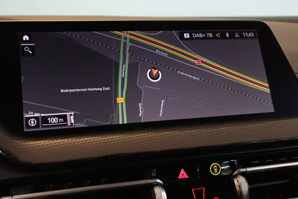 218i Automaat | NAVI / APPCONNECT | CLIMA | PDC V+A | CRUISE | VIRTUAL COCKPIT |