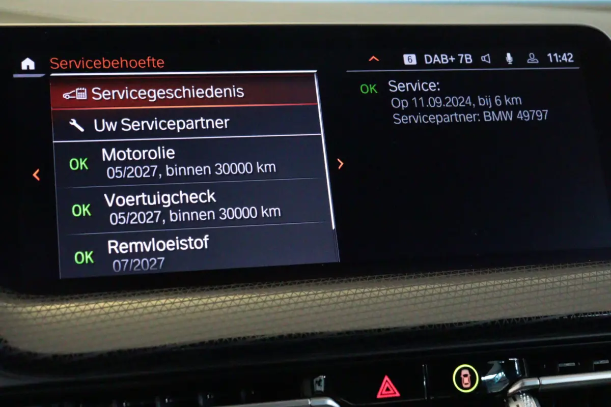 218i Automaat | NAVI / APPCONNECT | CLIMA | PDC V+A | CRUISE | VIRTUAL COCKPIT |