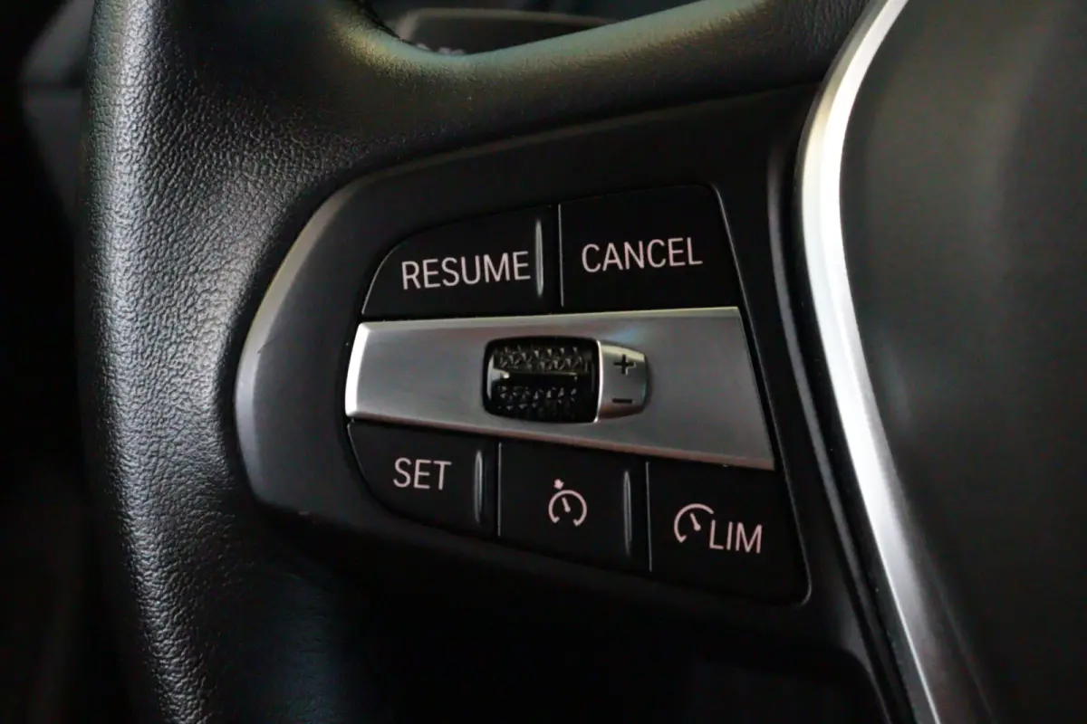 218i Automaat | NAVI / APPCONNECT | CLIMA | PDC V+A | CRUISE | VIRTUAL COCKPIT |