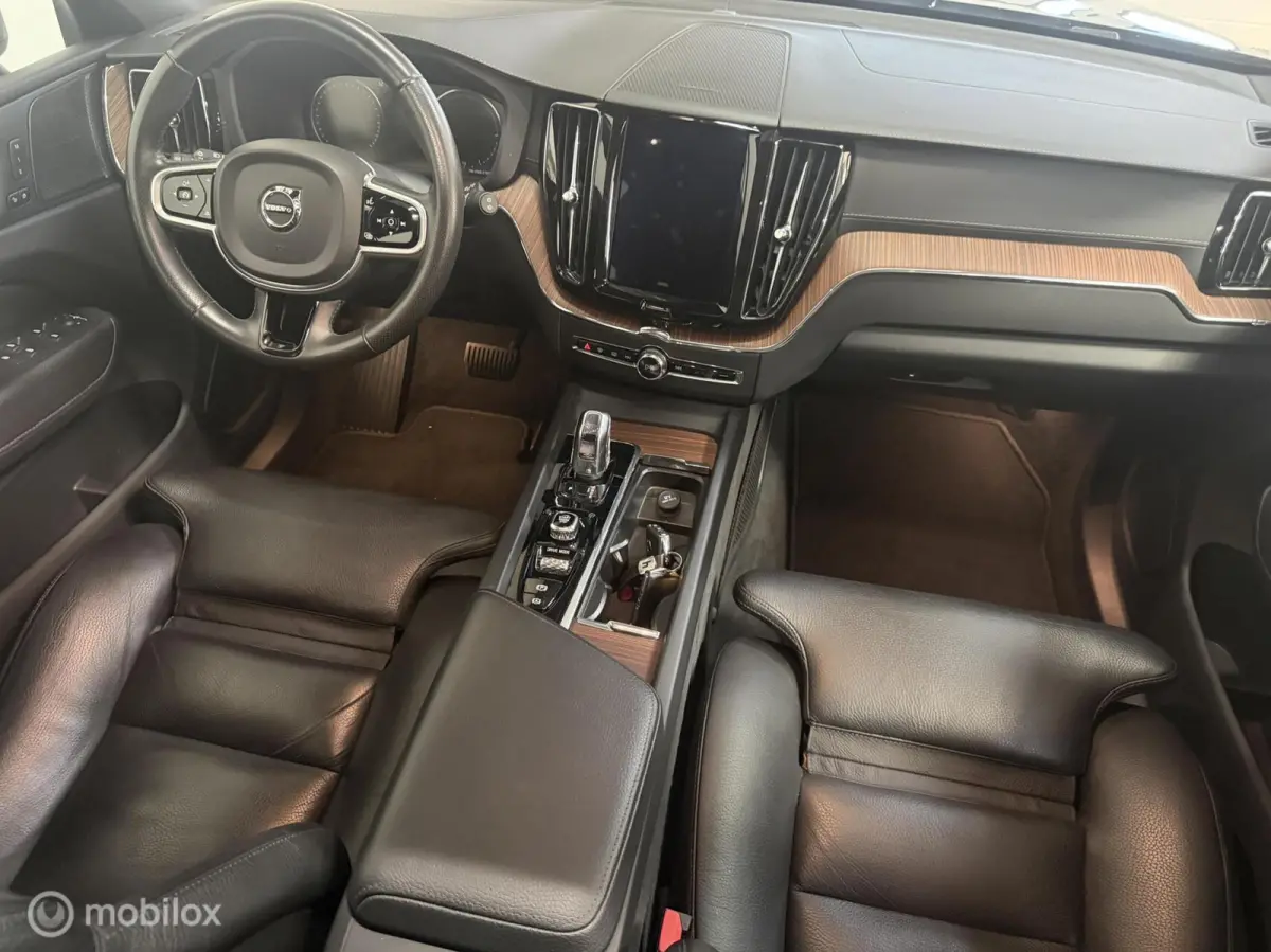2.0 T8 Twin Engine AWD Inscription PANO / ACC