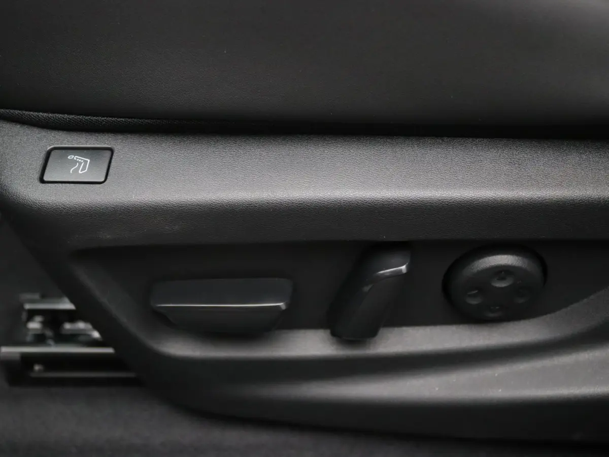 Evolve 52 kWh Head-up display