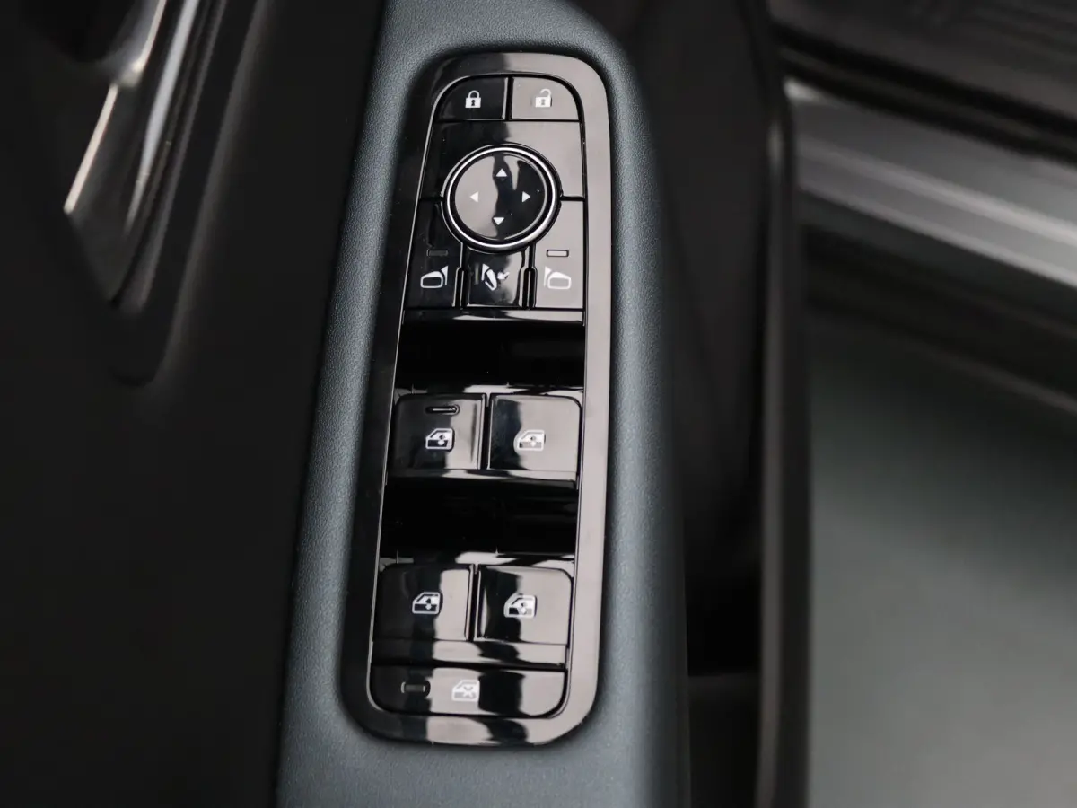 Evolve 52 kWh Head-up display