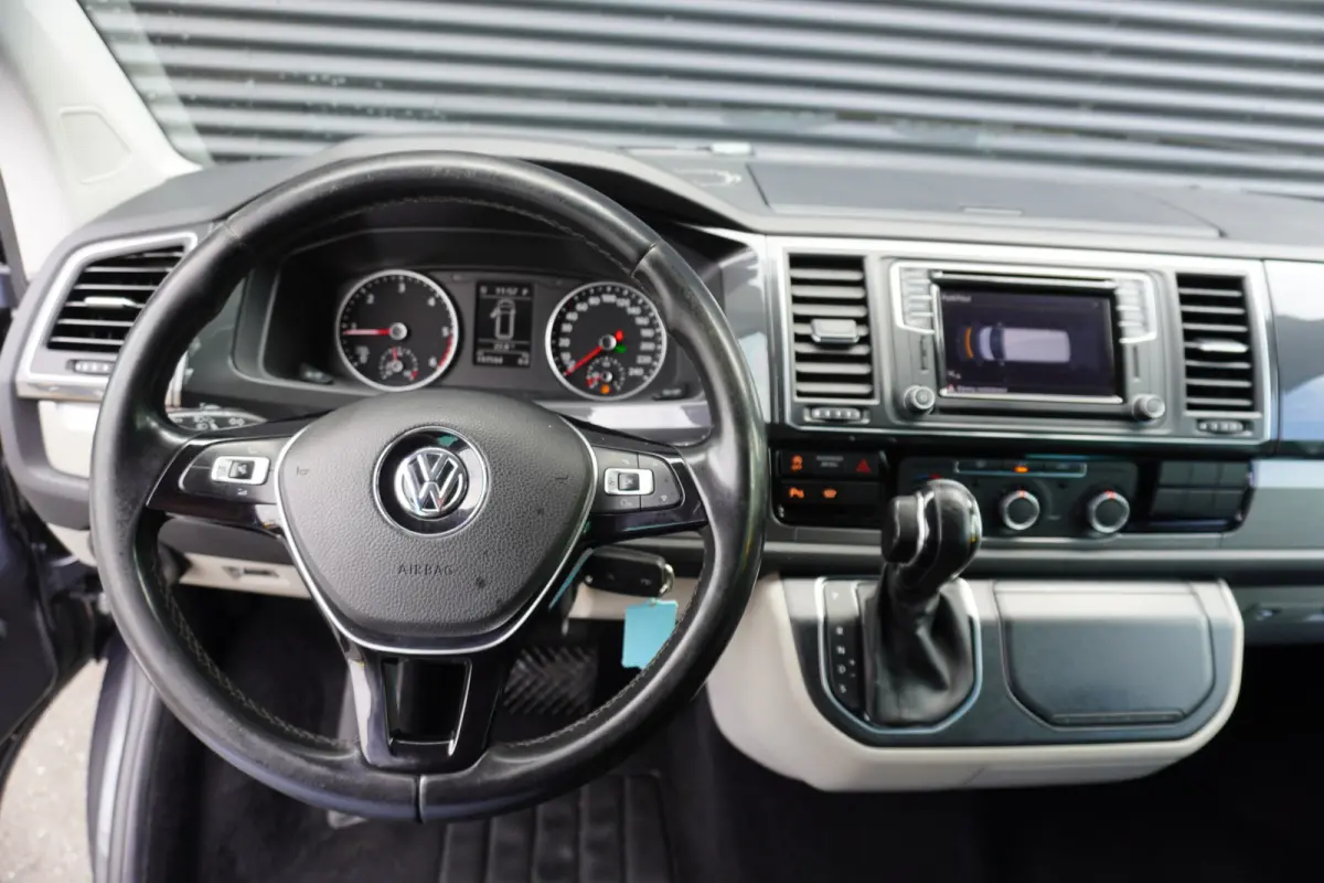 140pk Automaat L2H1 Lederen interieur Navigatie Trekhaak Parkeersensoren Cruise control Airco