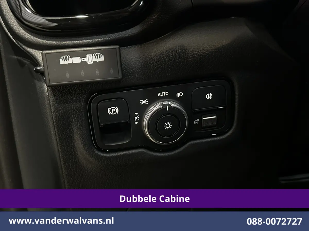 116 CDI 164pk 9G-Tronic Automaat L2H1 Dubbele Cabine Fabrieksgarantie Euro6 Airco | 2x Zijdeur | 5-Zits | Camera | Navigatie LED, LM Velgen, 2500kg Trekhaak, Adaptieve Cruisecontrol, Parkeer