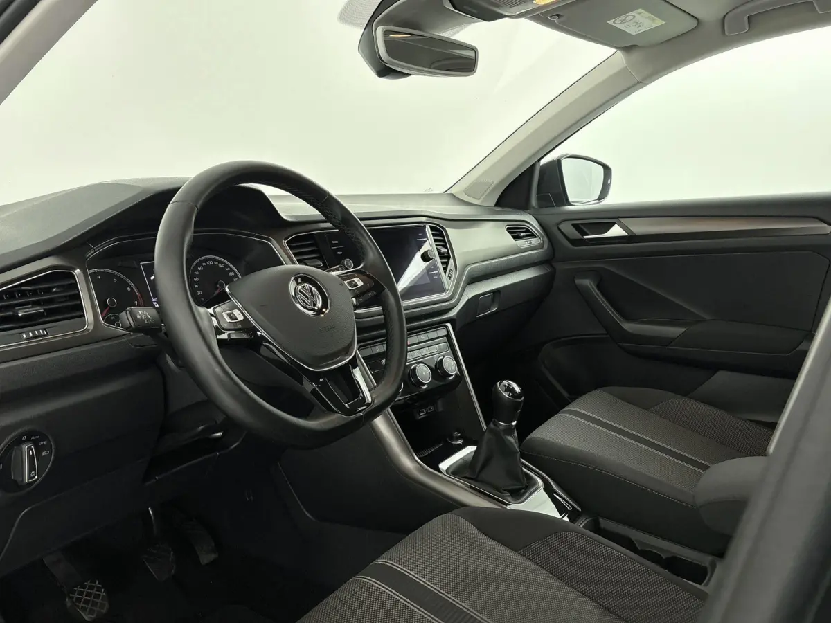 1.5 TSI Sport Airco | Bluetooth | Buitenspiegels Elektrisch Verstel- en Verwarmbaar | Cruise Control Adaptief | Dakrails | Lederen Stuurwiel | Lichtmetalen Velgen | Stuurwiel Multifunctionee