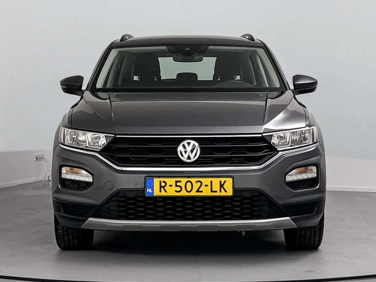 1.5 TSI Sport Airco | Bluetooth | Buitenspiegels Elektrisch Verstel- en Verwarmbaar | Cruise Control Adaptief | Dakrails | Lederen Stuurwiel | Lichtmetalen Velgen | Stuurwiel Multifunctionee