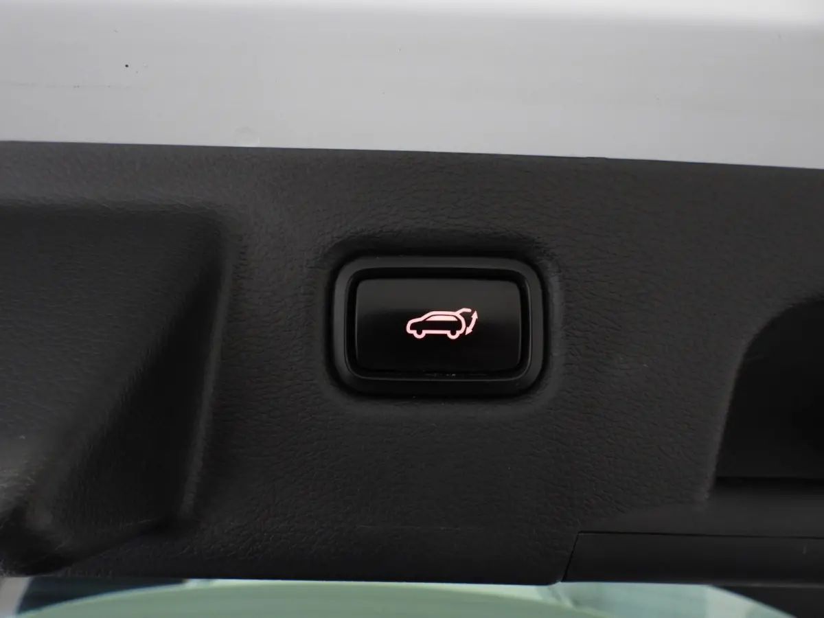 1.6 GDI PHEV Plug-In DynamicPlusLine NAVI/CAMERA.EL.KLEP/LED/16"LMV!