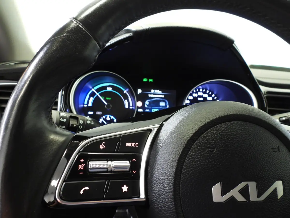 1.6 GDI PHEV Plug-In DynamicPlusLine NAVI/CAMERA.EL.KLEP/LED/16"LMV!