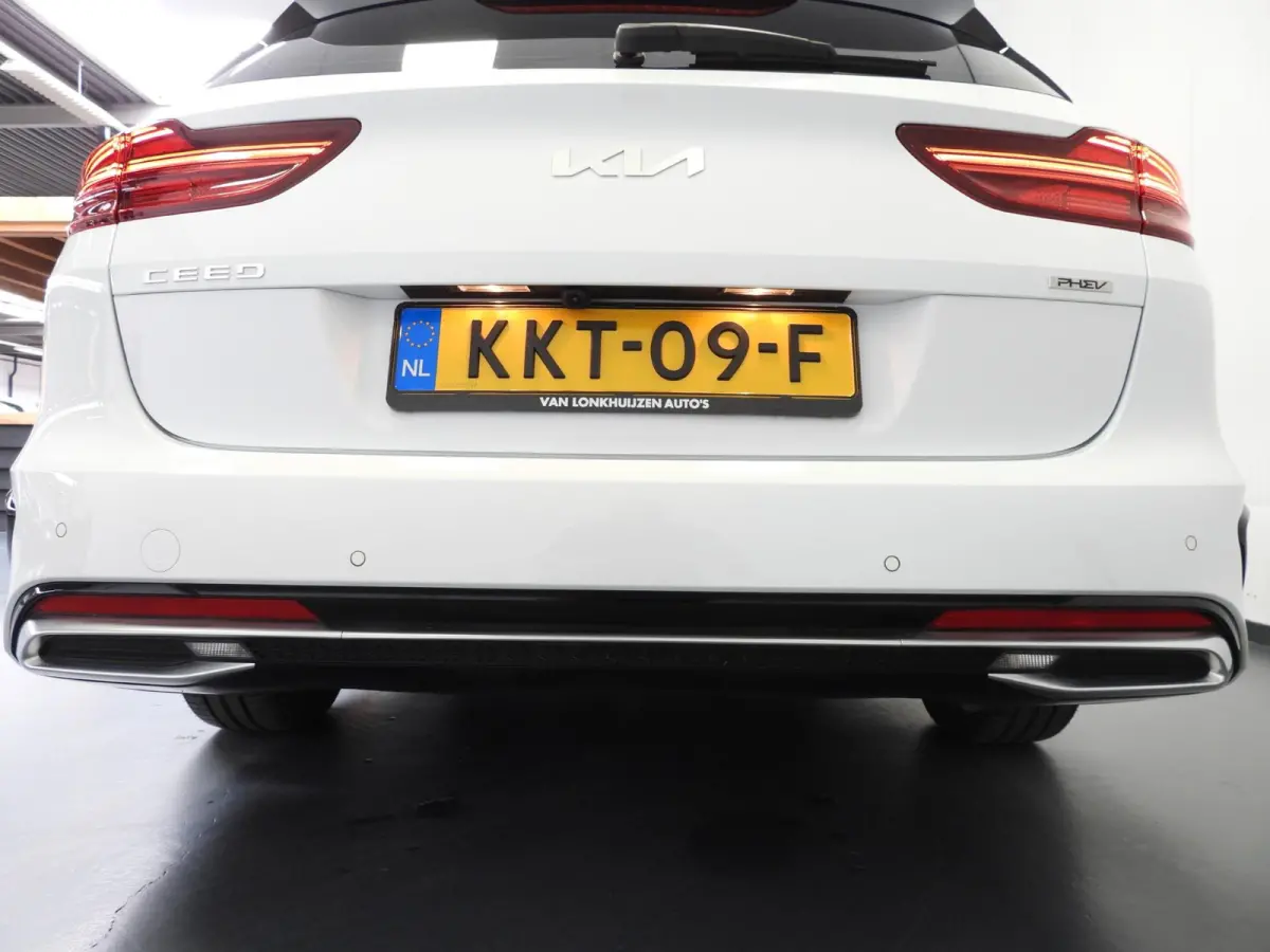 1.6 GDI PHEV Plug-In DynamicPlusLine NAVI/CAMERA.EL.KLEP/LED/16"LMV!