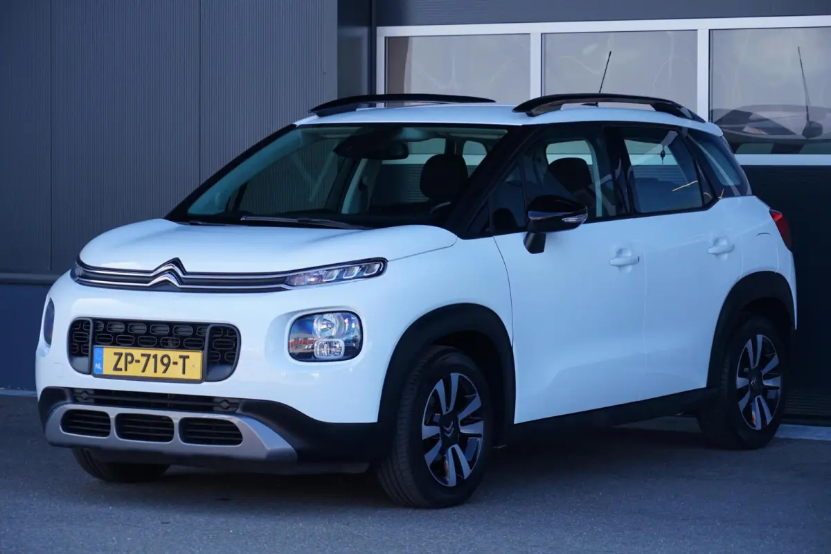 1.2 PureTech Feel, NL, clima, PDC, CarPlay