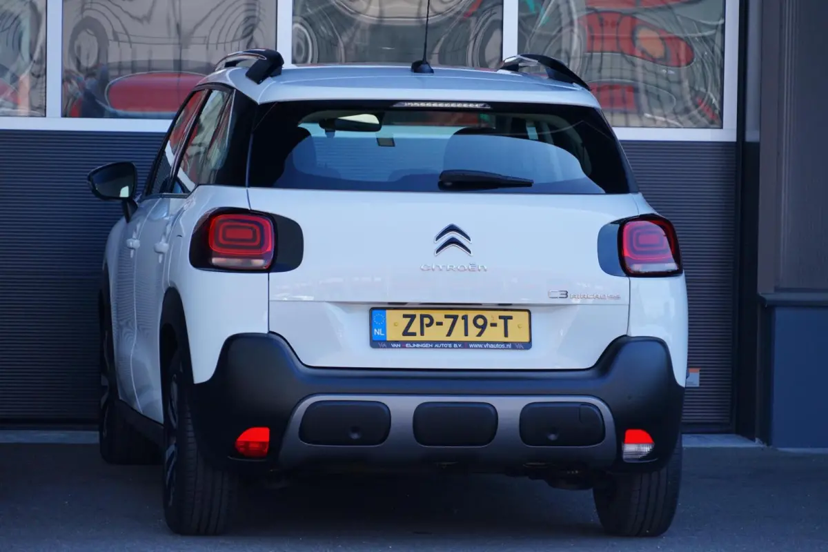1.2 PureTech Feel, NL, clima, PDC, CarPlay
