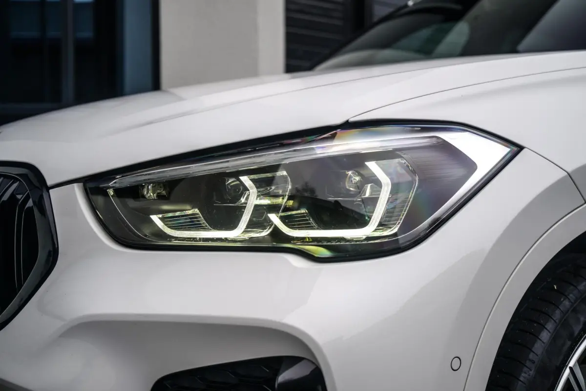 sDrive18i M-Sport PANO / HUD / CAMERA