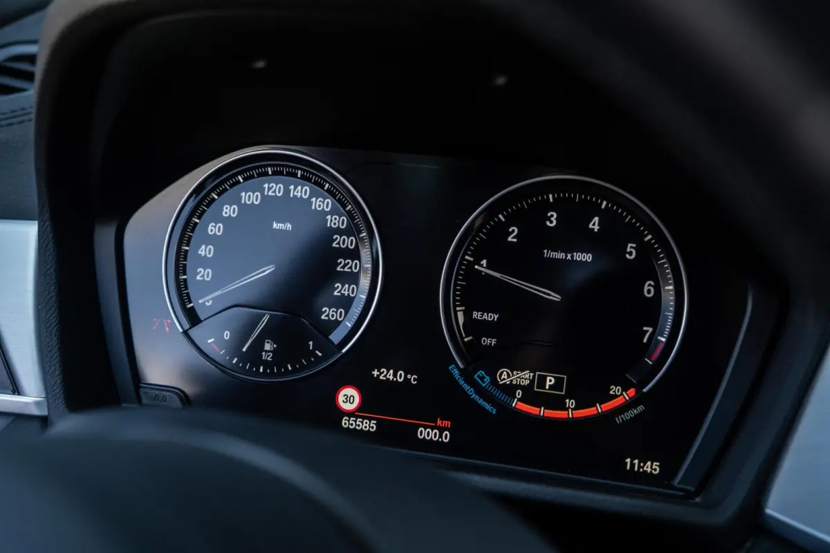 sDrive18i M-Sport PANO / HUD / CAMERA