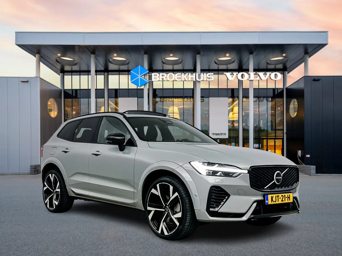 2.0 T8 Plug-in hybrid AWD Ultra Dark Exec. Ed. | 22" | Heico Diffusor | Getint & Gelamineerd Glas | Alarmklasse 3 | Black Edition Interieur | Luchtvering | Bowers & Wilkins | Geventileerd Na