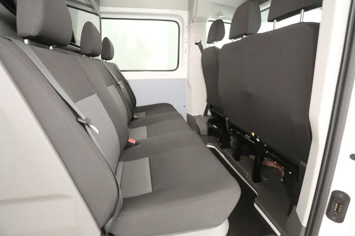 2.0 TDI 140PK L3H3 | DC | 6 Zits | 3000kg Trekgew. | Airco | Cruise | Camera | Carplay | Parkeersens.
