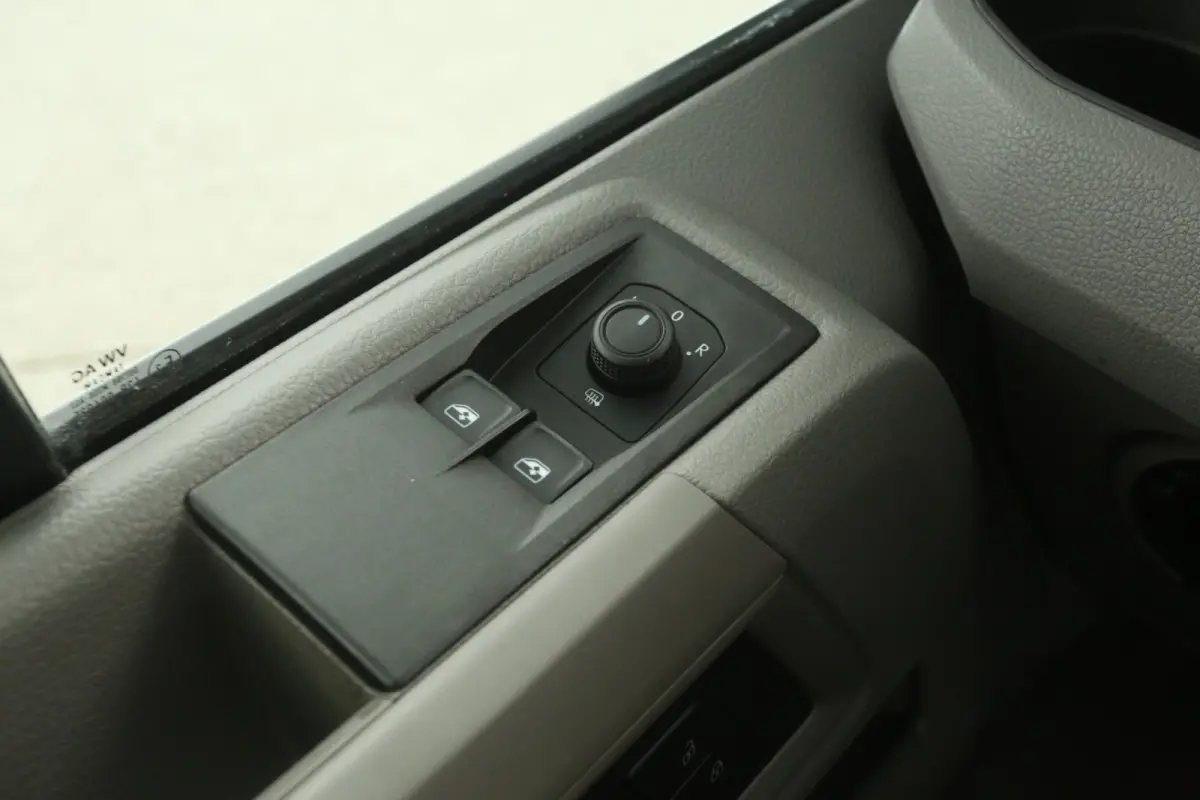 2.0 TDI 140PK L3H3 | DC | 6 Zits | 3000kg Trekgew. | Airco | Cruise | Camera | Carplay | Parkeersens.