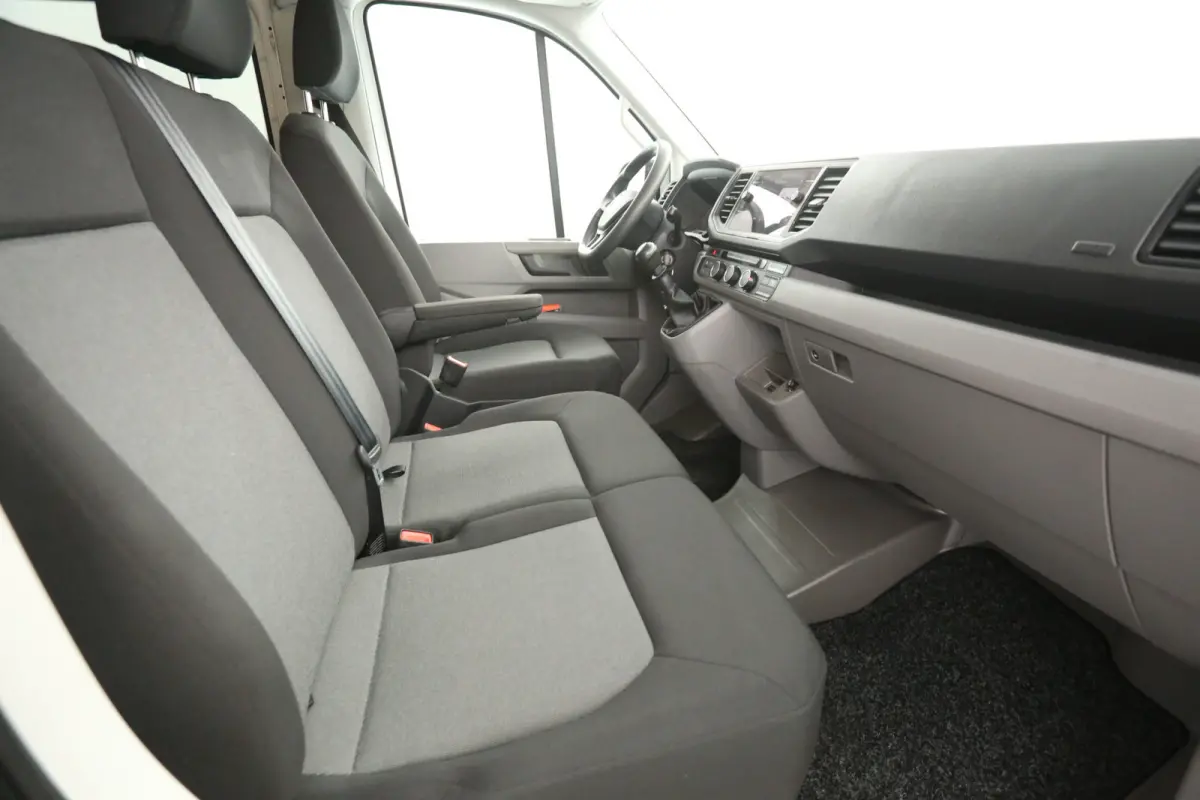 2.0 TDI 140PK L3H3 | DC | 6 Zits | 3000kg Trekgew. | Airco | Cruise | Camera | Carplay | Parkeersens.
