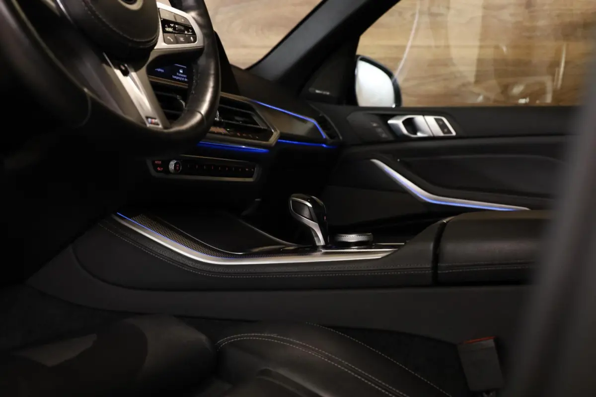 xDrive45e M-Sport|Panorama|Aero|Camera|H&K Audio|Memory|