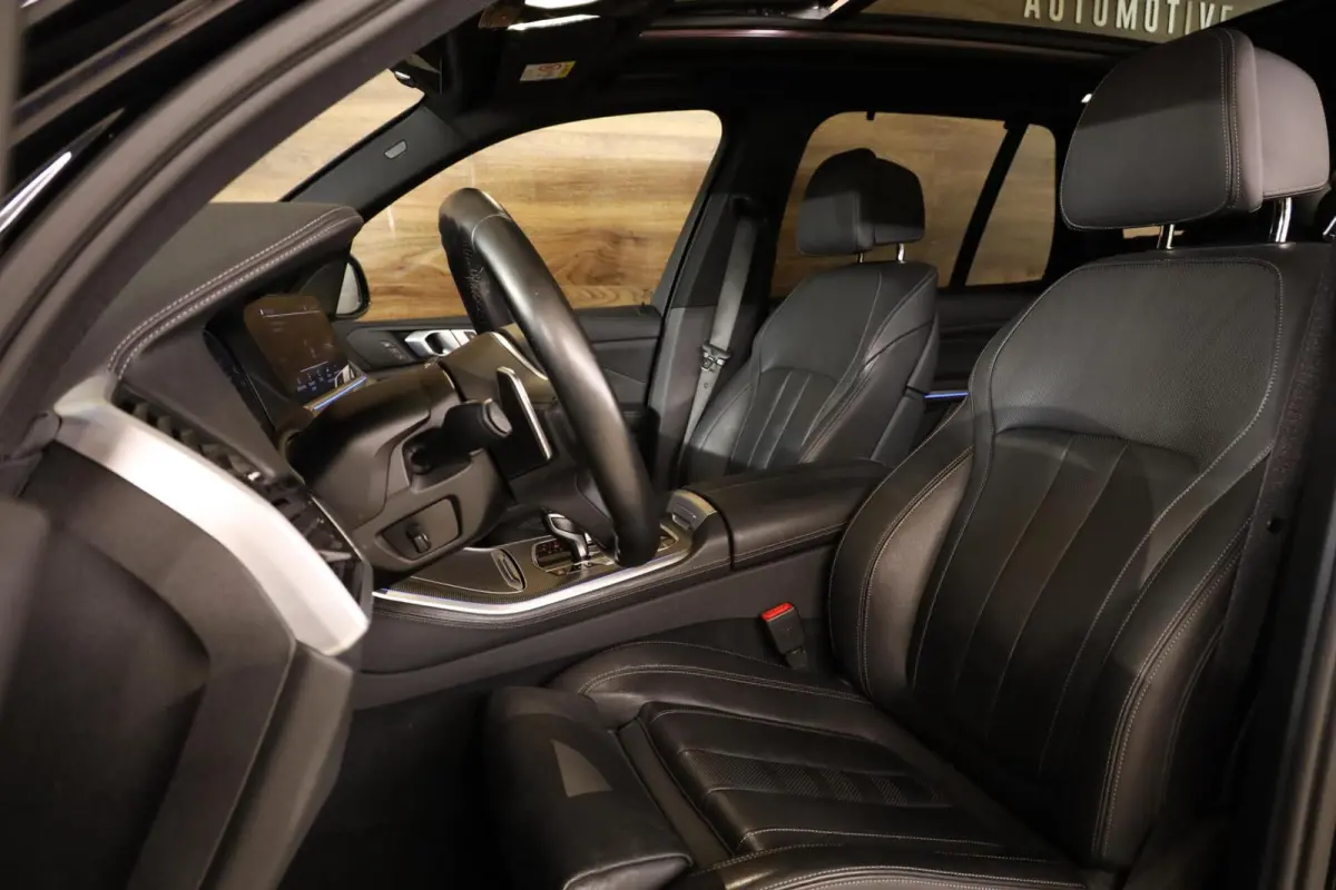 xDrive45e M-Sport|Panorama|Aero|Camera|H&K Audio|Memory|