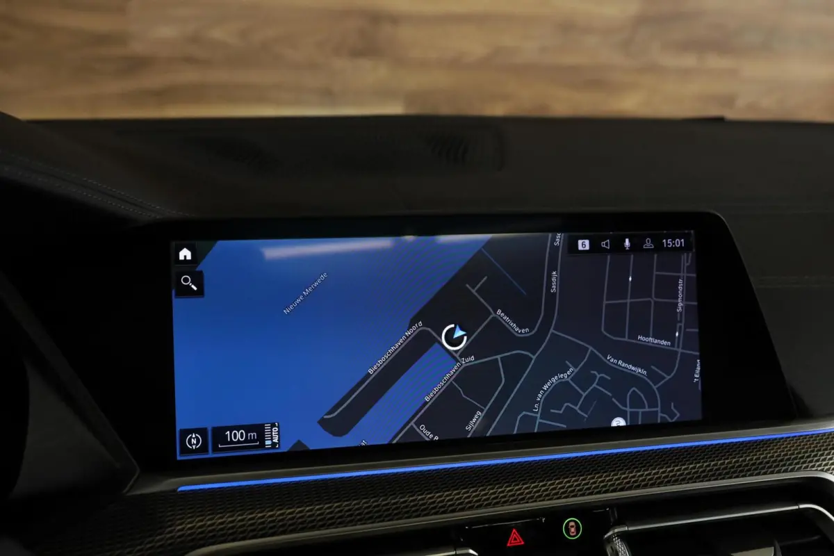 xDrive45e M-Sport|Panorama|Aero|Camera|H&K Audio|Memory|