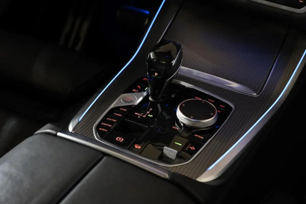 xDrive45e M-Sport|Panorama|Aero|Camera|H&K Audio|Memory|