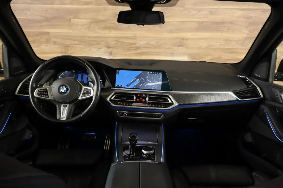 xDrive45e M-Sport|Panorama|Aero|Camera|H&K Audio|Memory|