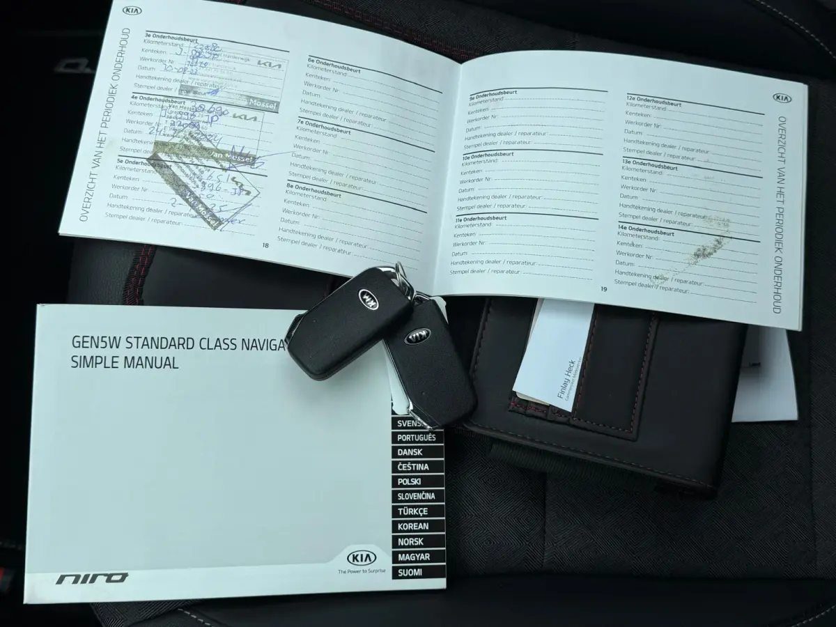 HEV DynamicPlusLine Automaat / Trekhaak / Adapt. Cruise / Keyless / Carplay /