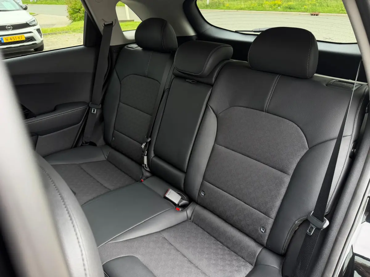 HEV DynamicPlusLine Automaat / Trekhaak / Adapt. Cruise / Keyless / Carplay /
