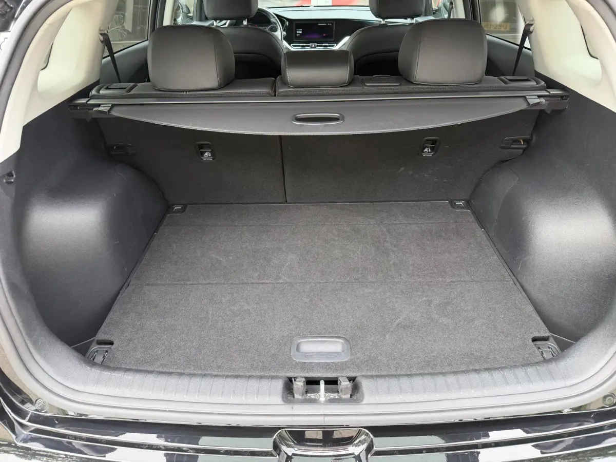 HEV DynamicPlusLine Automaat / Trekhaak / Adapt. Cruise / Keyless / Carplay /