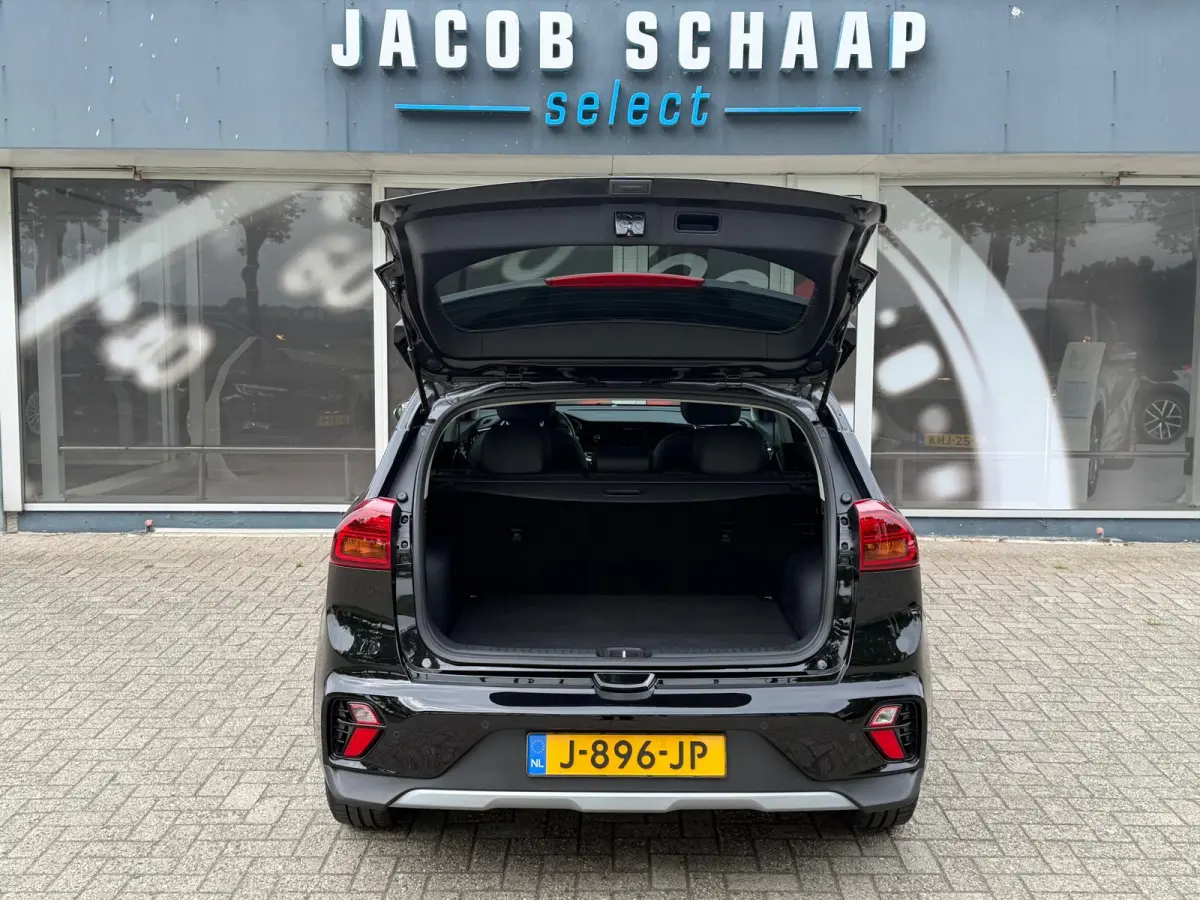HEV DynamicPlusLine Automaat / Trekhaak / Adapt. Cruise / Keyless / Carplay /