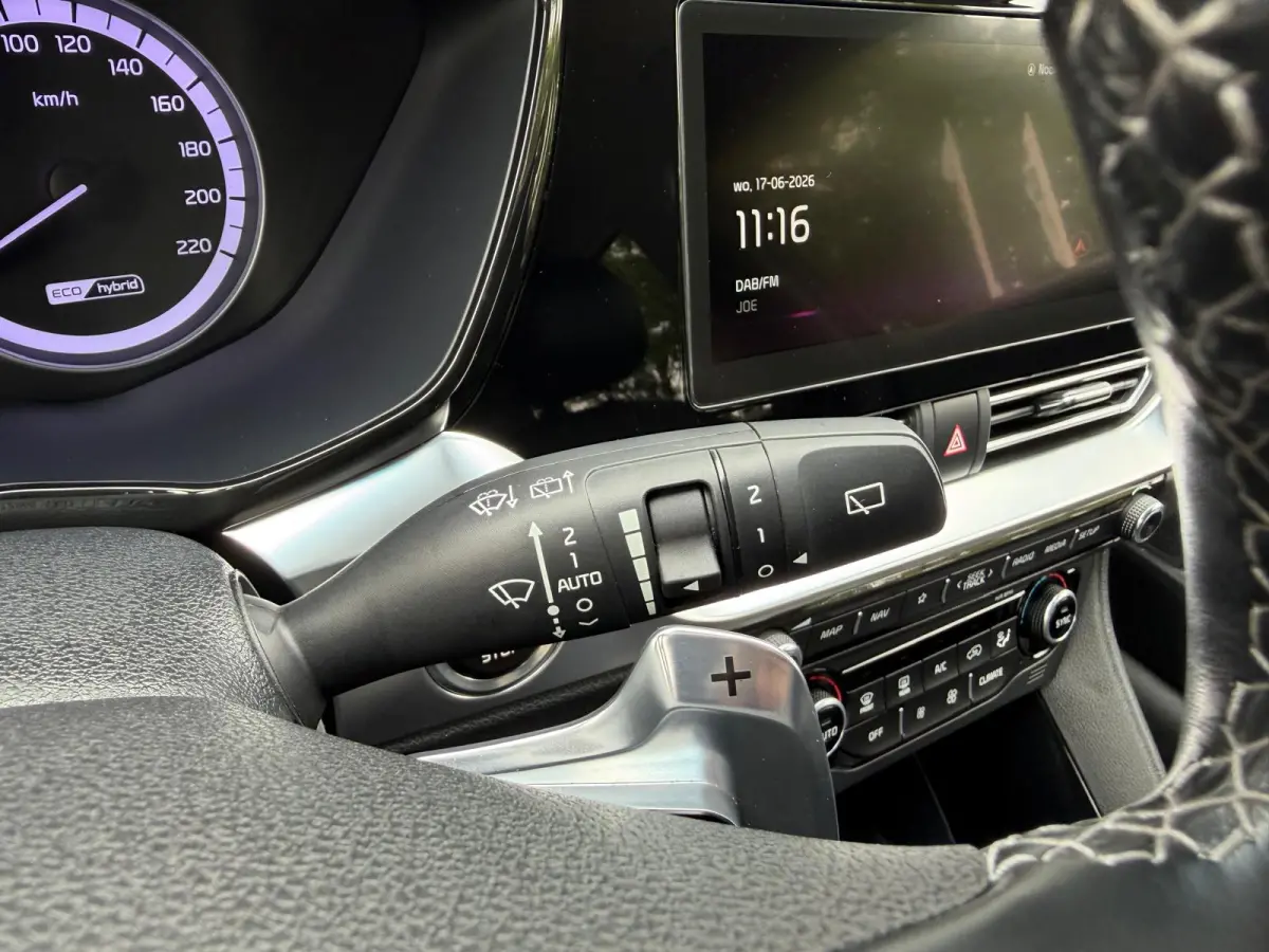 HEV DynamicPlusLine Automaat / Trekhaak / Adapt. Cruise / Keyless / Carplay /
