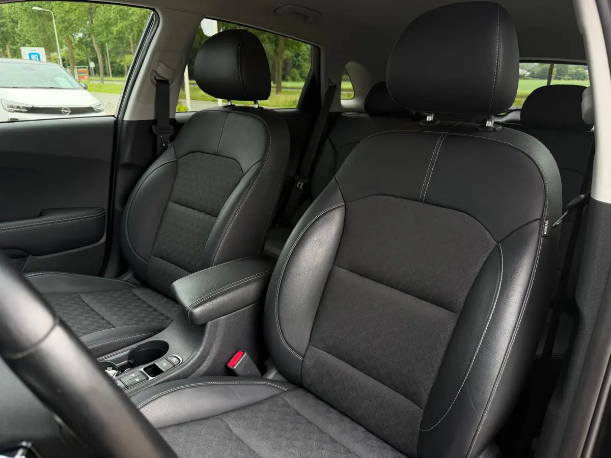 HEV DynamicPlusLine Automaat / Trekhaak / Adapt. Cruise / Keyless / Carplay /