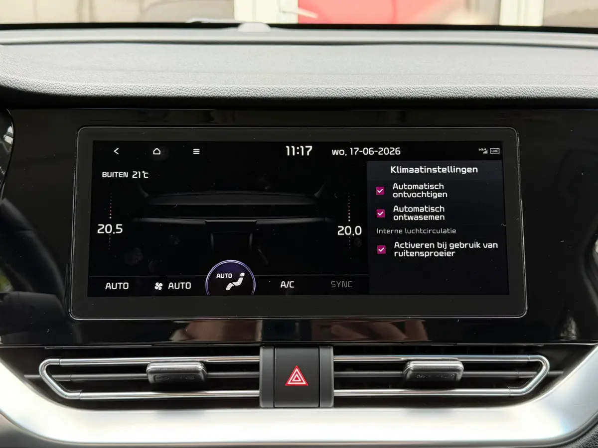 HEV DynamicPlusLine Automaat / Trekhaak / Adapt. Cruise / Keyless / Carplay /