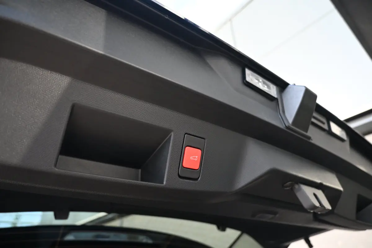 1.2 Hybrid 145 Max Tot 8 Jaar Garantie! | Vol-Leder | Massage | Elektr. Achterklep | Adaptive Cruise | Elektr. Stoelen | 360 Camera | !!