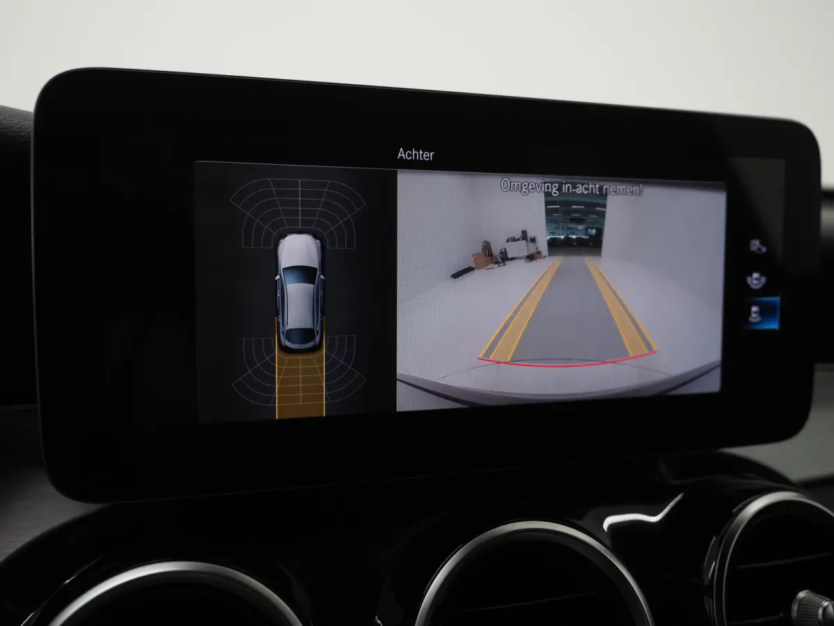 300e 4MATIC AMG | Leder/Alcantara | Camera | Stoelverwarming | Sportstuur | Cruise | DAB | Carplay