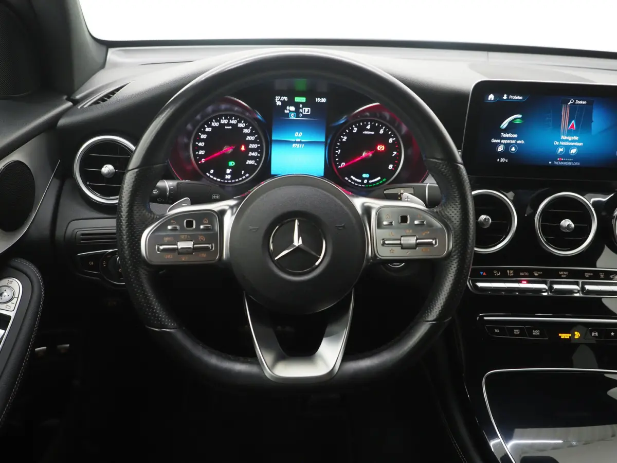 300e 4MATIC AMG | Leder/Alcantara | Camera | Stoelverwarming | Sportstuur | Cruise | DAB | Carplay