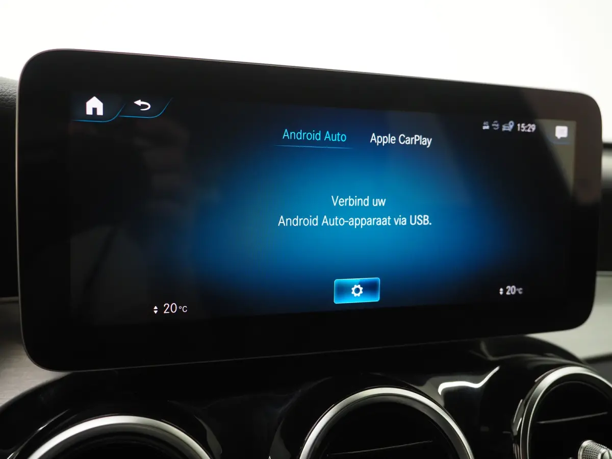 300e 4MATIC AMG | Leder/Alcantara | Camera | Stoelverwarming | Sportstuur | Cruise | DAB | Carplay