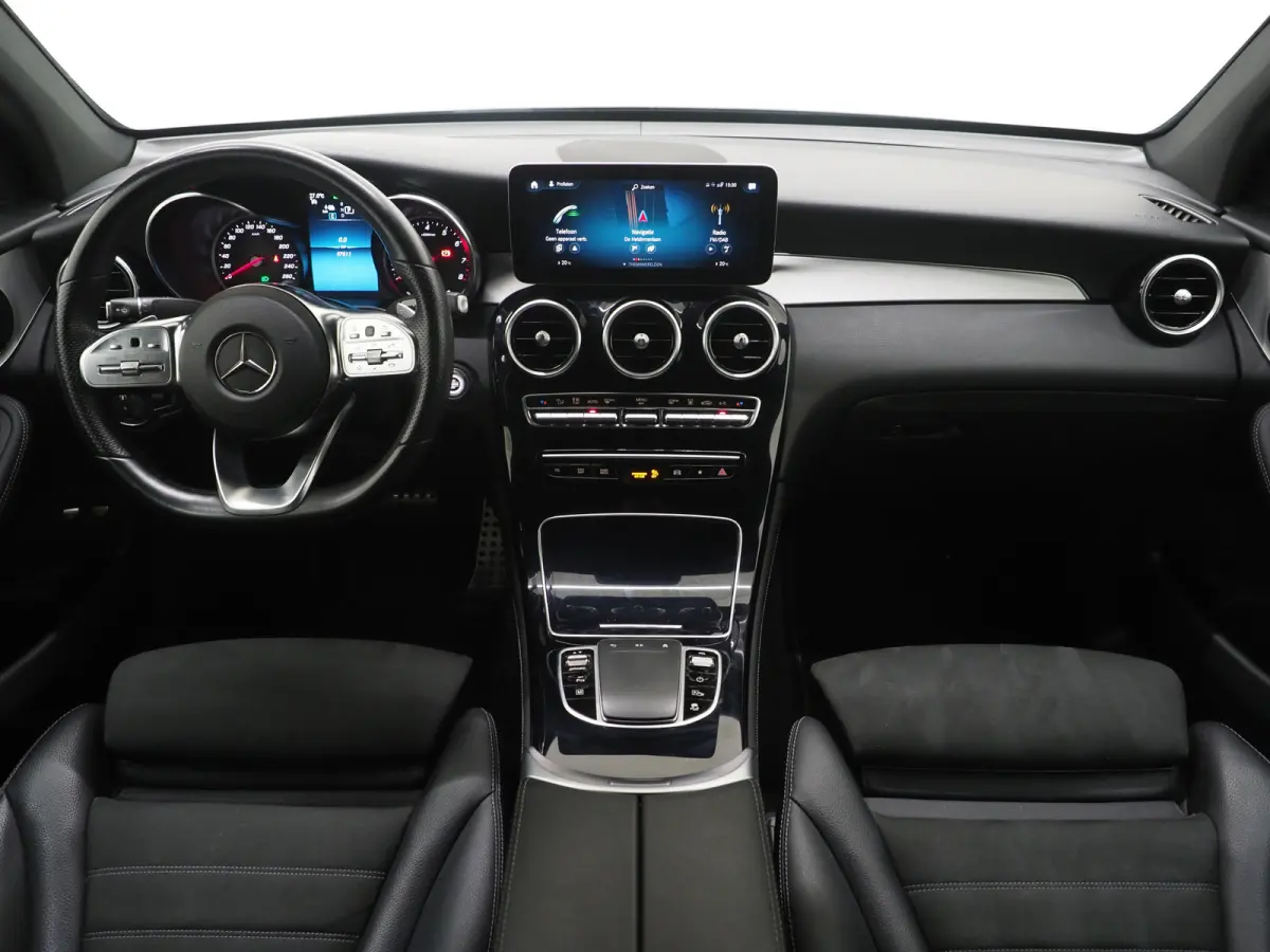 300e 4MATIC AMG | Leder/Alcantara | Camera | Stoelverwarming | Sportstuur | Cruise | DAB | Carplay
