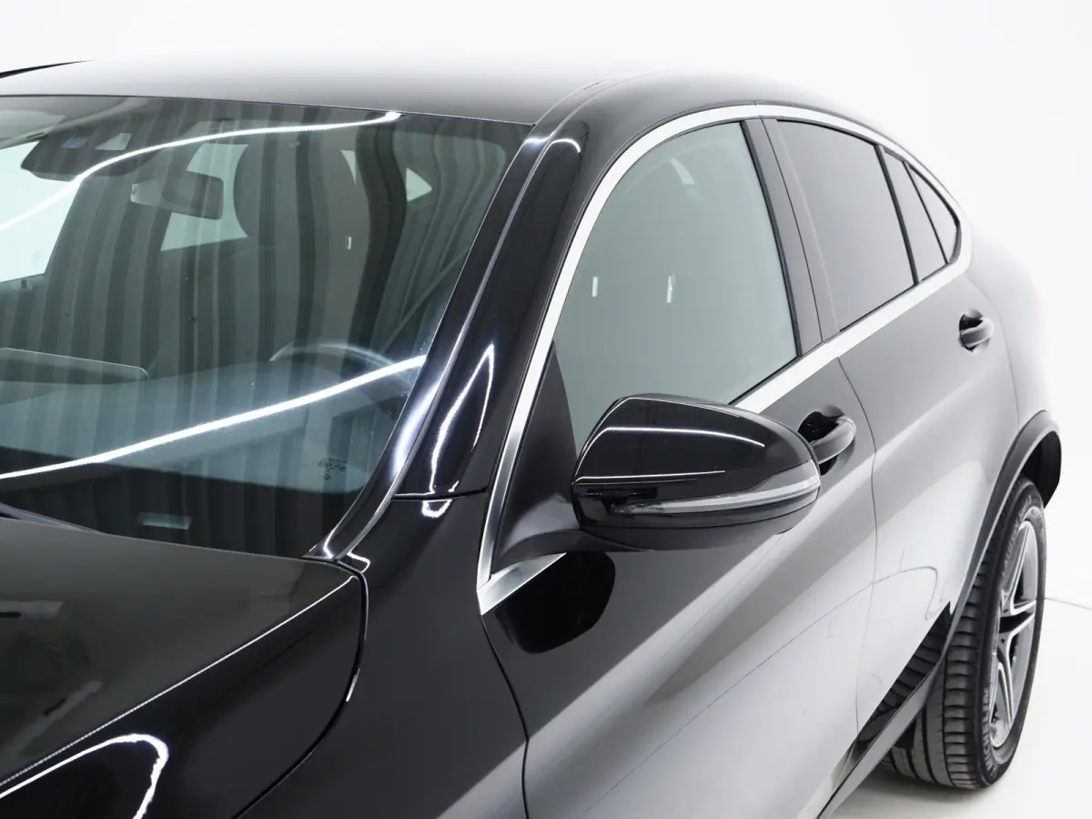 300e 4MATIC AMG | Leder/Alcantara | Camera | Stoelverwarming | Sportstuur | Cruise | DAB | Carplay