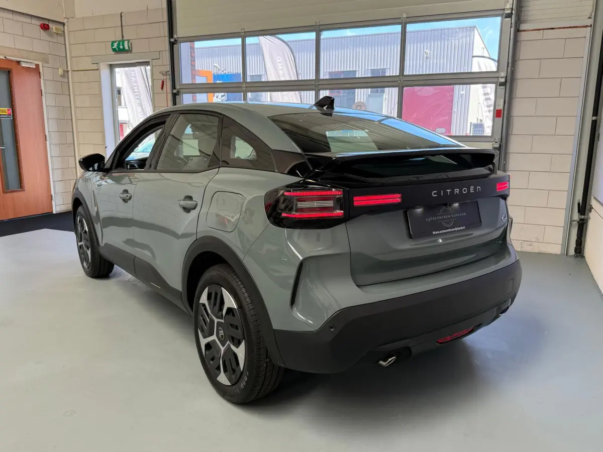 1.2 Hybrid 145pk Collection, 1 Jaar Bovag Garantie, Automaat, Camera, Navi