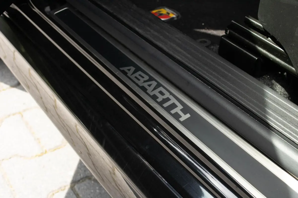 1.4 T-Jet Abarth 595|Cabrio|Parkeersensoren|Stoelverwarming|