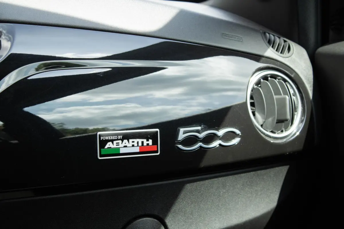 1.4 T-Jet Abarth 595|Cabrio|Parkeersensoren|Stoelverwarming|