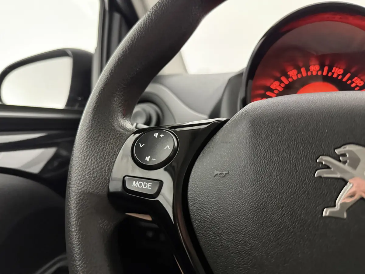 1.0 e-VTi Active | Airco | LED | NAP