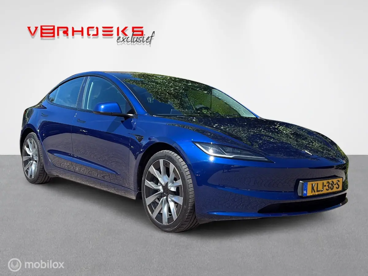 Premium Long Range AWD 78 kWh BTW!!